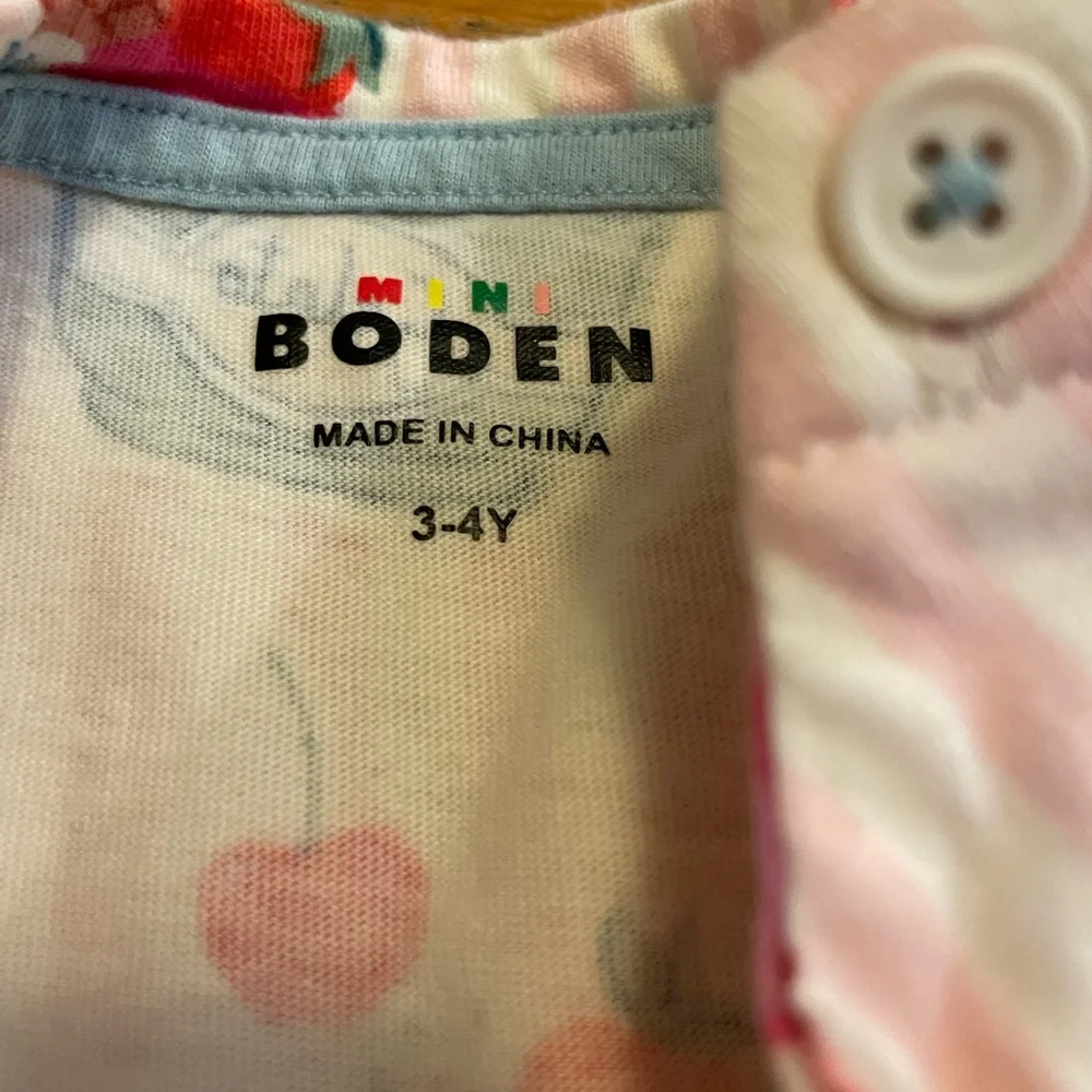 Mini Boden Short Sleeve Printed Tunic in Vintage Pink Ice Cream Stripe - Picture 5 of 8